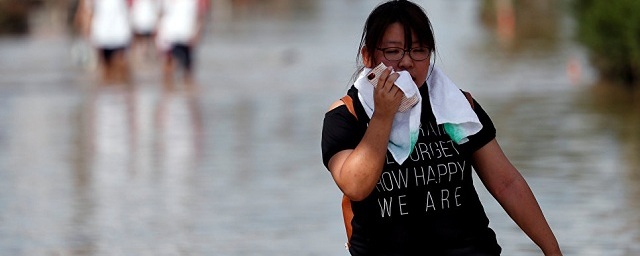 В Японии последствия ливней ликвидируют 74 тысячи человек